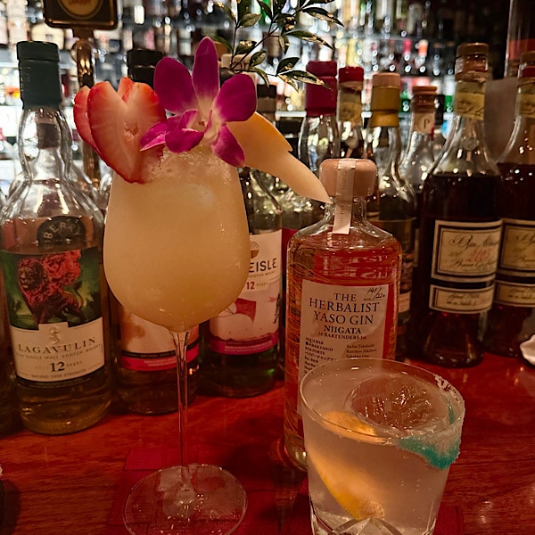 Bar eden Hall (バーイーデンホール)ギャラリーサムネイル1