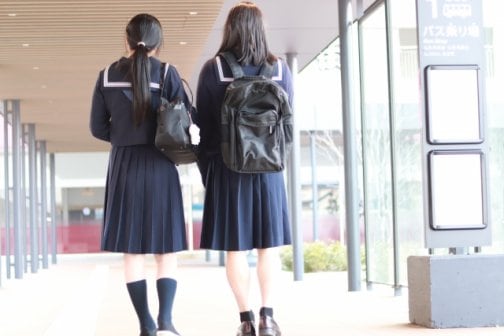 O脚が気になるあなたへ！美脚を作るためのセルフチェック法