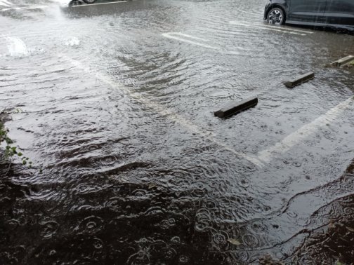 記録的短時間大雨で女性に多い肩こり・冷え・自律神経不調を整体で改善