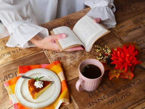 小顔と美姿勢を叶える美容整体｜肩こり・腰痛改善で美しく痩せる秋ケア