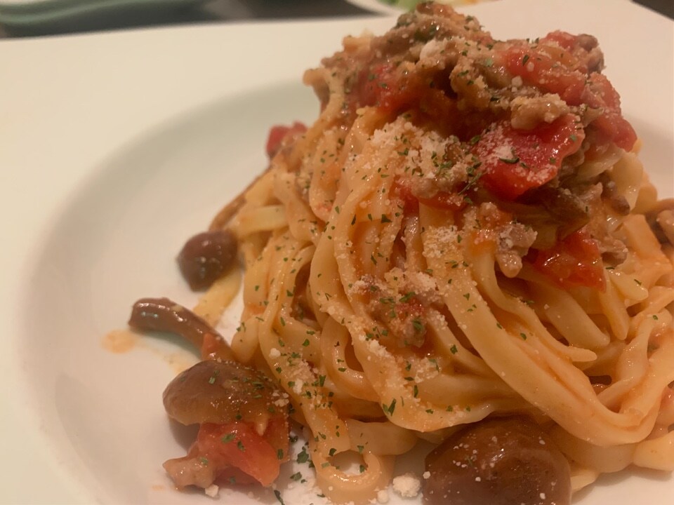 新潟市中央区関屋の生パスタ専門バル【フライドグリーントマト/Fried Green Tomatoes】です。