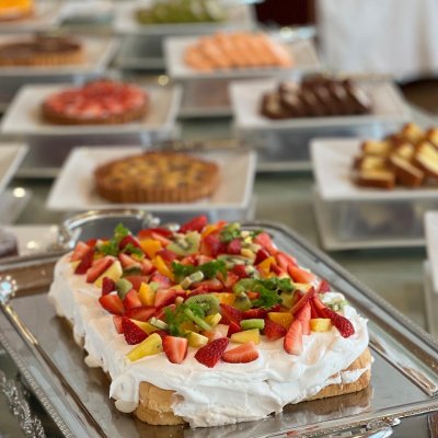 ６月にケーキバイキングを開催しました。