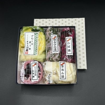 「お母さんありがとうセット🌷」の販売を開始いたしました。