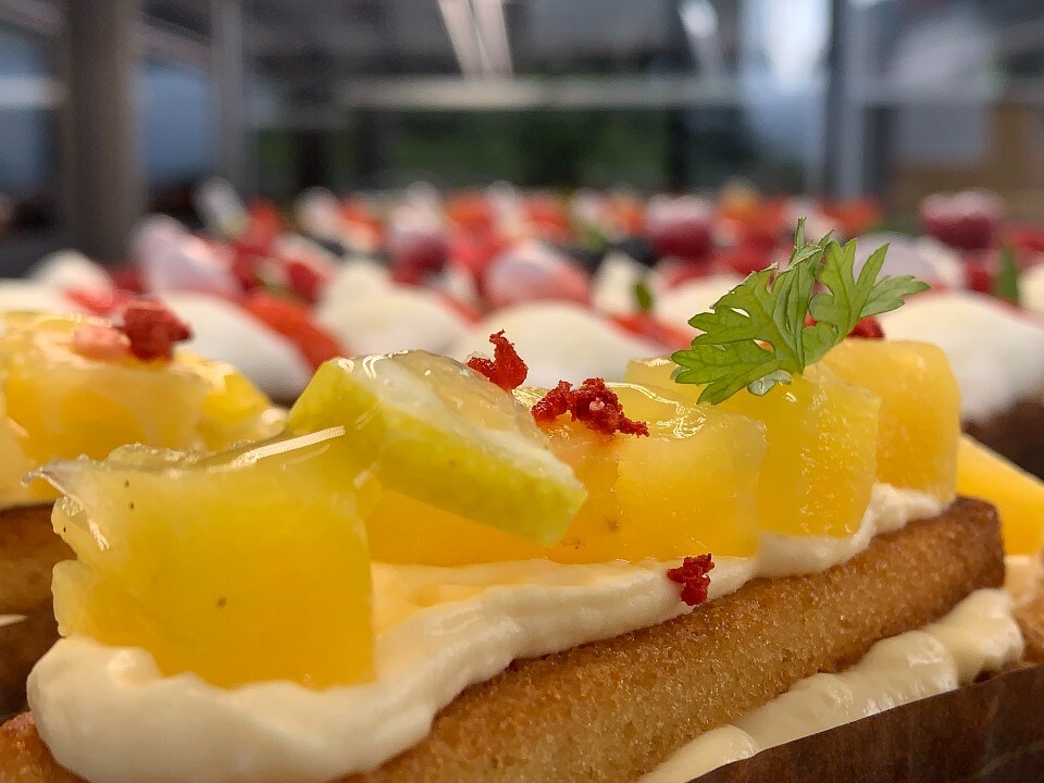 本日のエクレア