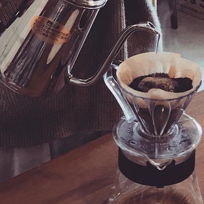 コーヒー1杯無料またはネイル施術500円オフ、またはカーステッカー・よもぎ生薬プレゼント