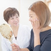 和歌山県岩出市の痛くないたるみ改善小顔矯正サロン りりか