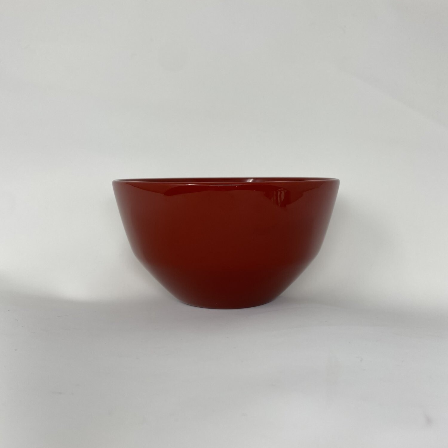 【琉球うるしや】飯椀｜朱｜光沢艶あり｜直径12.2×高さ6.8cm 重さ110g｜本漆、天然木｜現品限り❗️