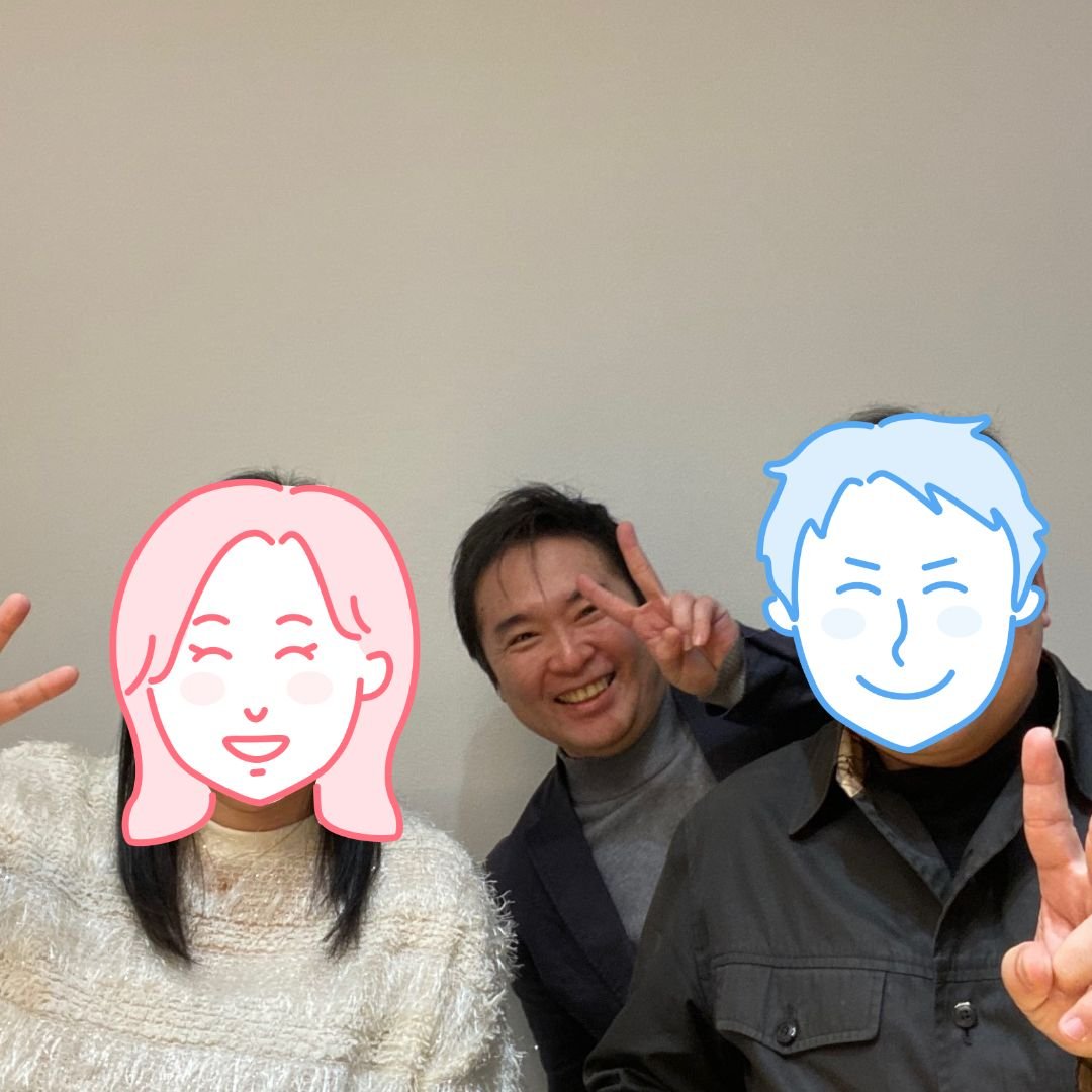 44歳の男性会員様が4ヶ月15日間の婚活期間で婚約しました。運送業のため、車の移動中に電話でのミーティングを重ね、素敵なご縁をしっかり育てプロポーズそ成功させました。