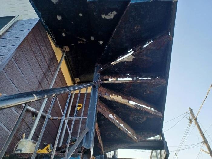 室蘭市 階段塗装