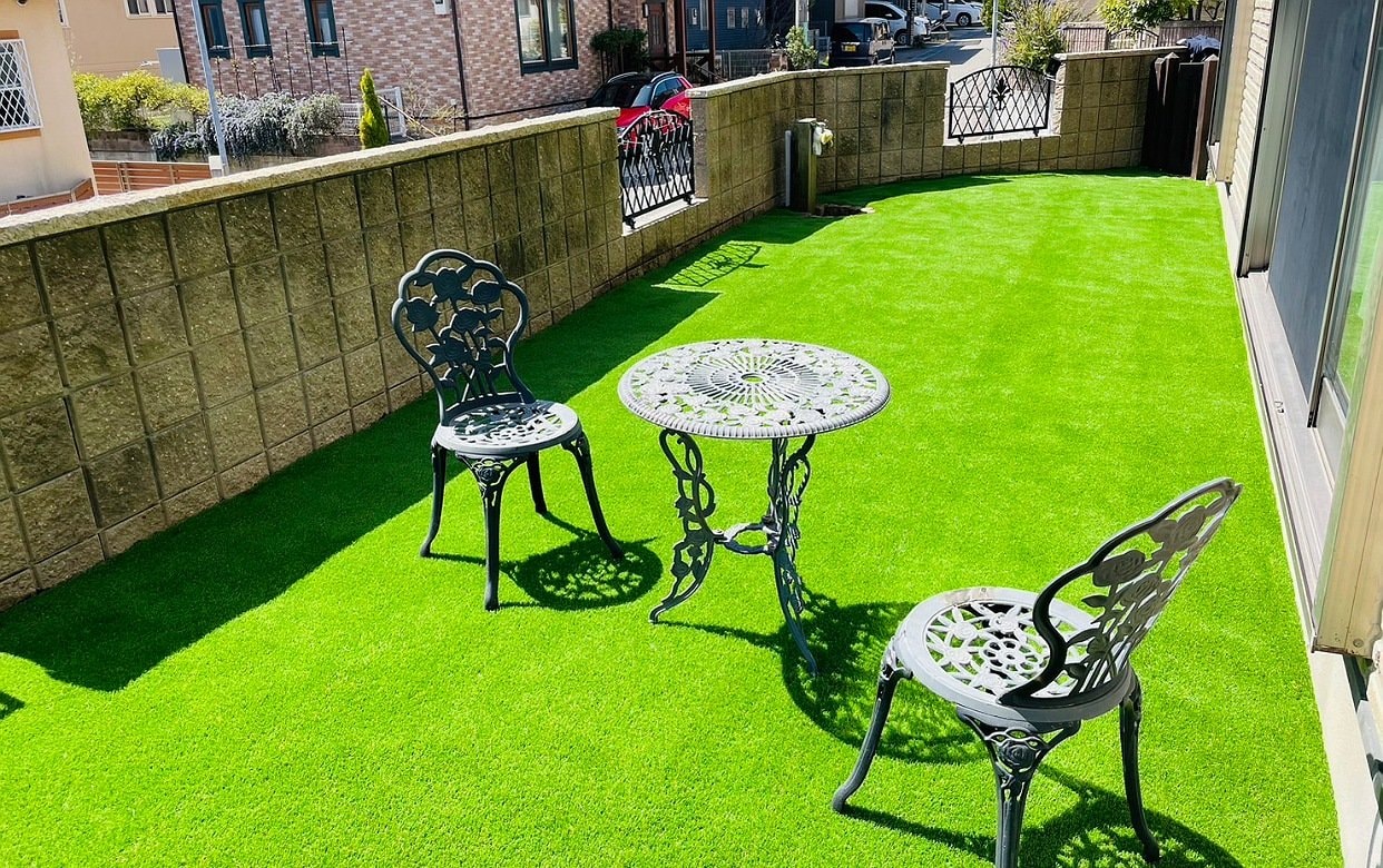 人工芝Pro施工　お庭のリアル人工芝