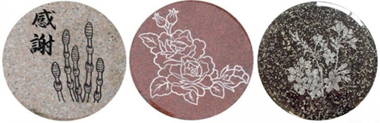 メモリアルプレート