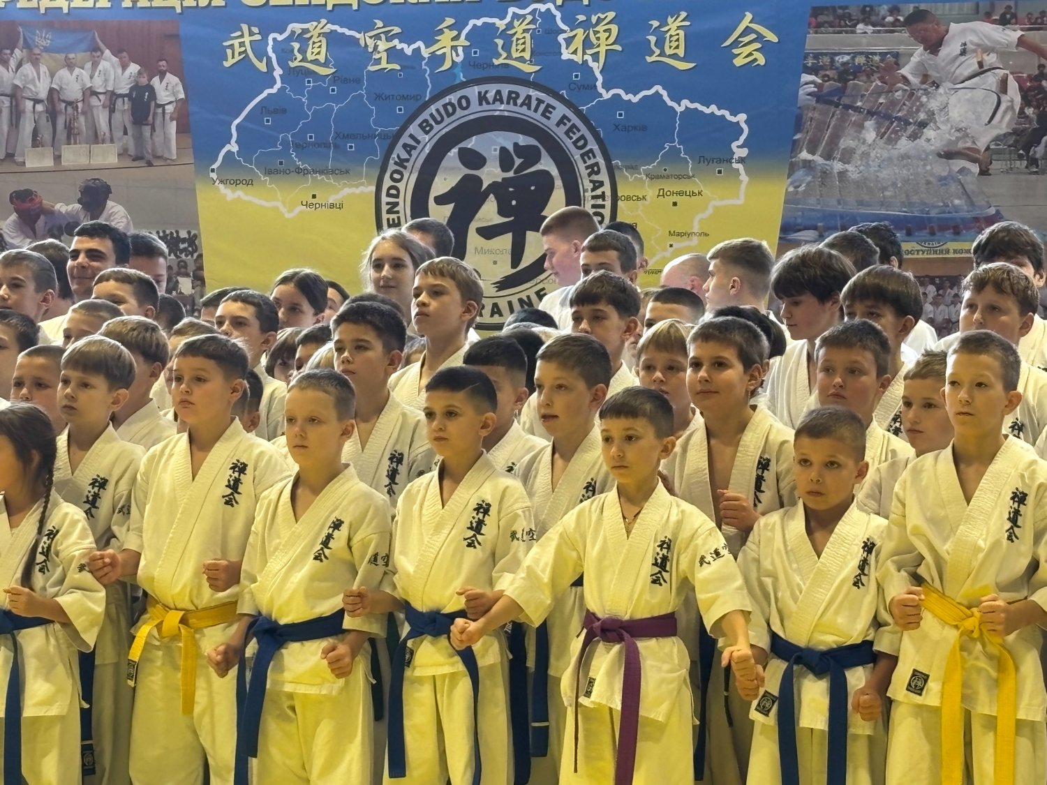 ウクライナ支援応援よろしくお願いします。