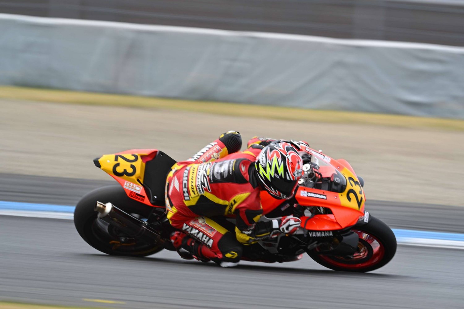 中根カイロプラクティックサポートアスリート　中冨　伸一選手