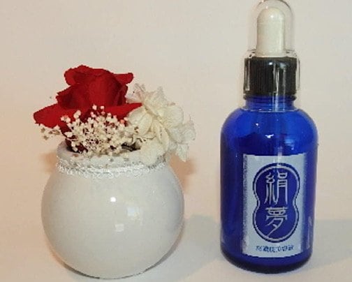 ラヴィⅡ(高濃度濃密シルク美容液)