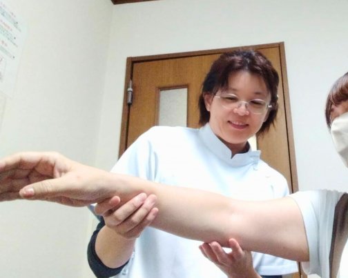 ばね指の繰り返す痛み、もう諦めない！根本改善で自由な指へ