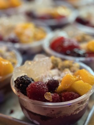 アサイーボウル25日（水）の甲府駅出店からリニューアル登場！！