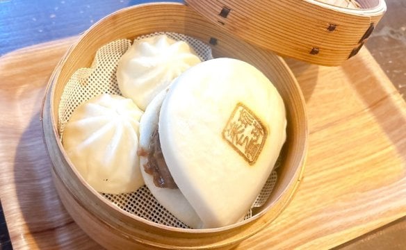 【冬季限定 点心】軟骨ソーキまん＆ジューシー肉まん