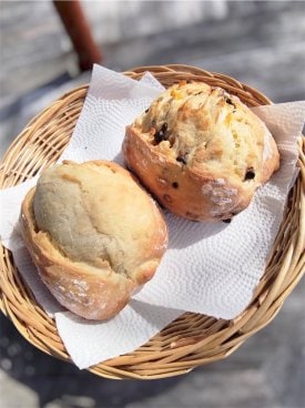 焼きたてカンパーニュの販売