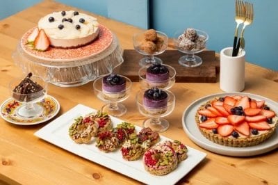 地元産のフルーツを使用したロースイーツ