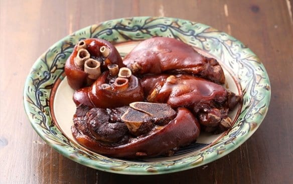 外は香ばしく中はとろとろ 石嶺食堂名物の焼きてびち