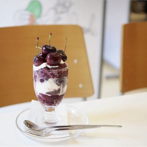 アメリカンチェリーのパフェ