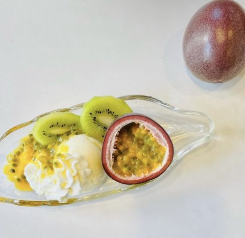 秀平さんのパッションフルーツのサンデー