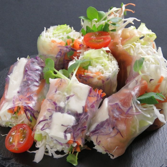 生ハムとクリームチーズの生春巻き