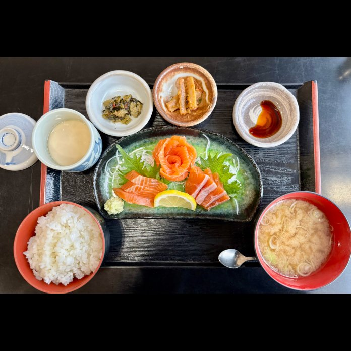 信州サーモン定食