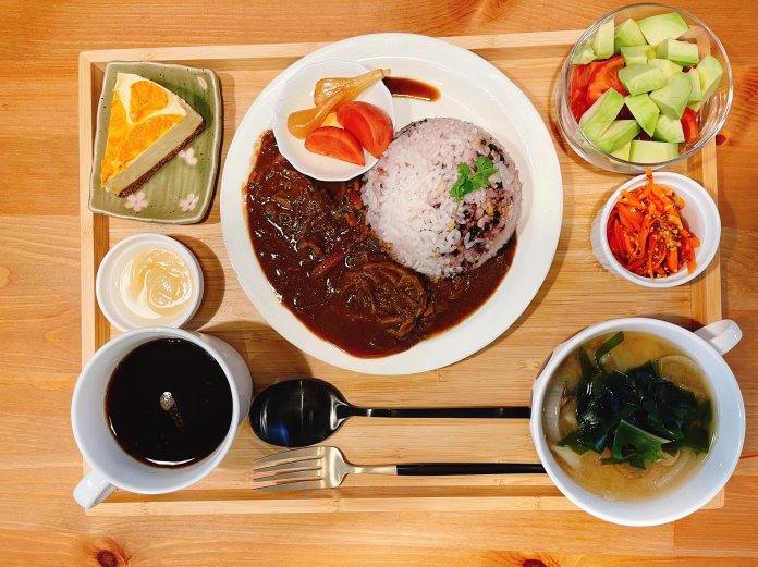 ここはなブランチスパイスカレーセット