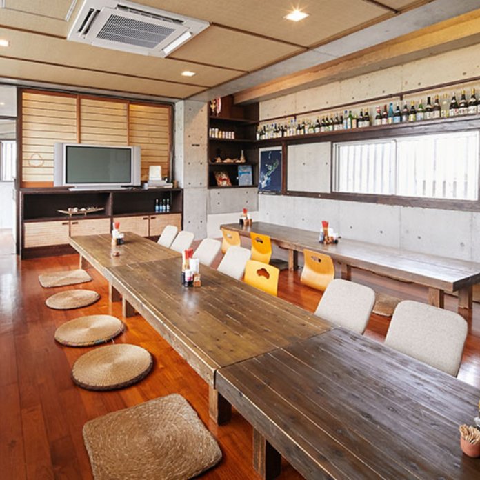 大人数対応の広々空間（２階）※要予約