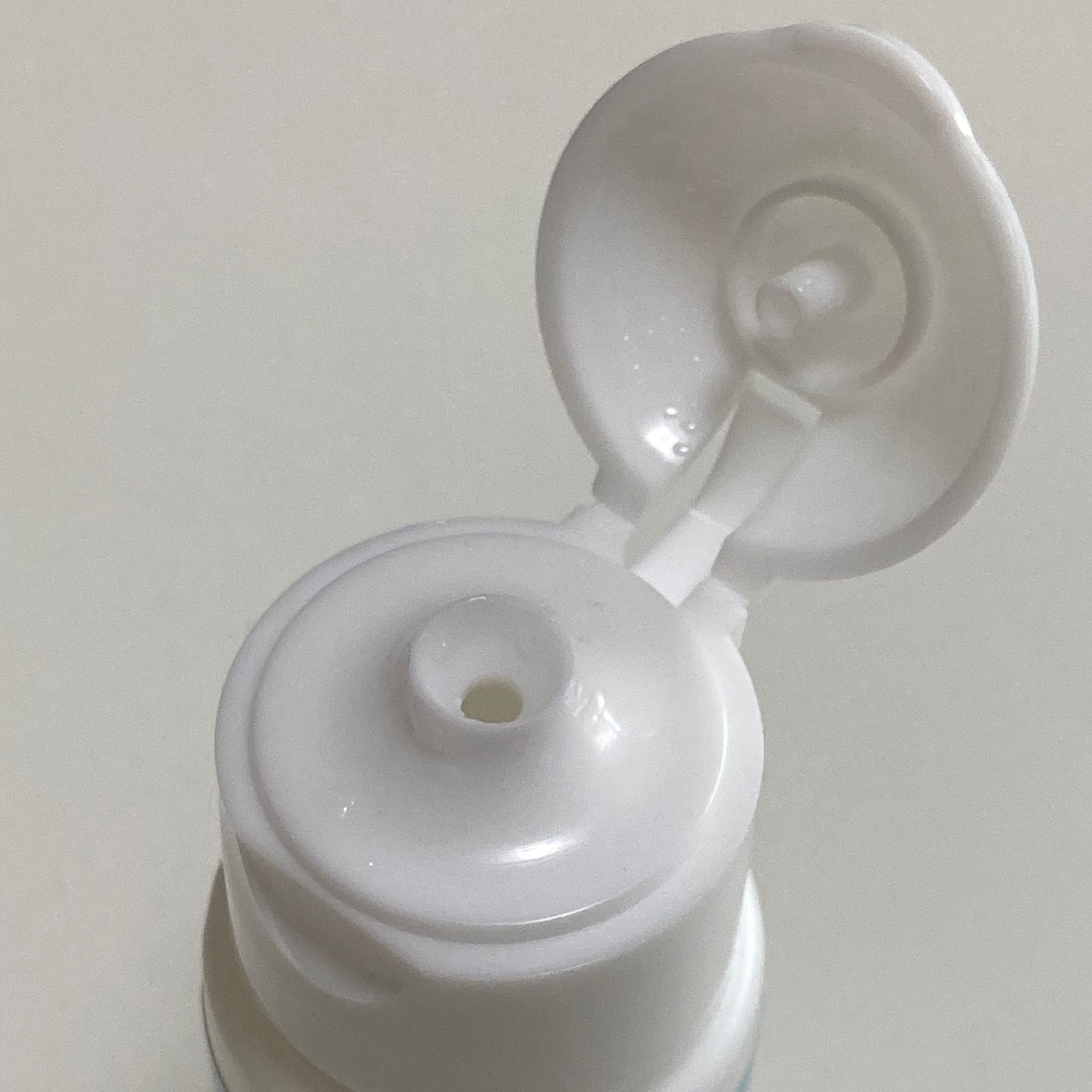 飲んで塗れる！高濃度天然マグネシウム【MgMax70】天然の70種類の