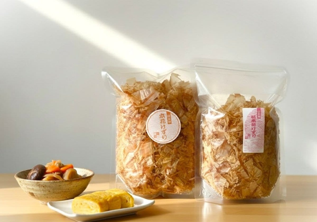 ◎限定◎鰹節セット◎枯本節削り80ｇ入　本花けずり 100g入◎「とっておき」探し◎料理にかけて良し出汁をとって良し◎美味しく・楽しく・健康に◎
