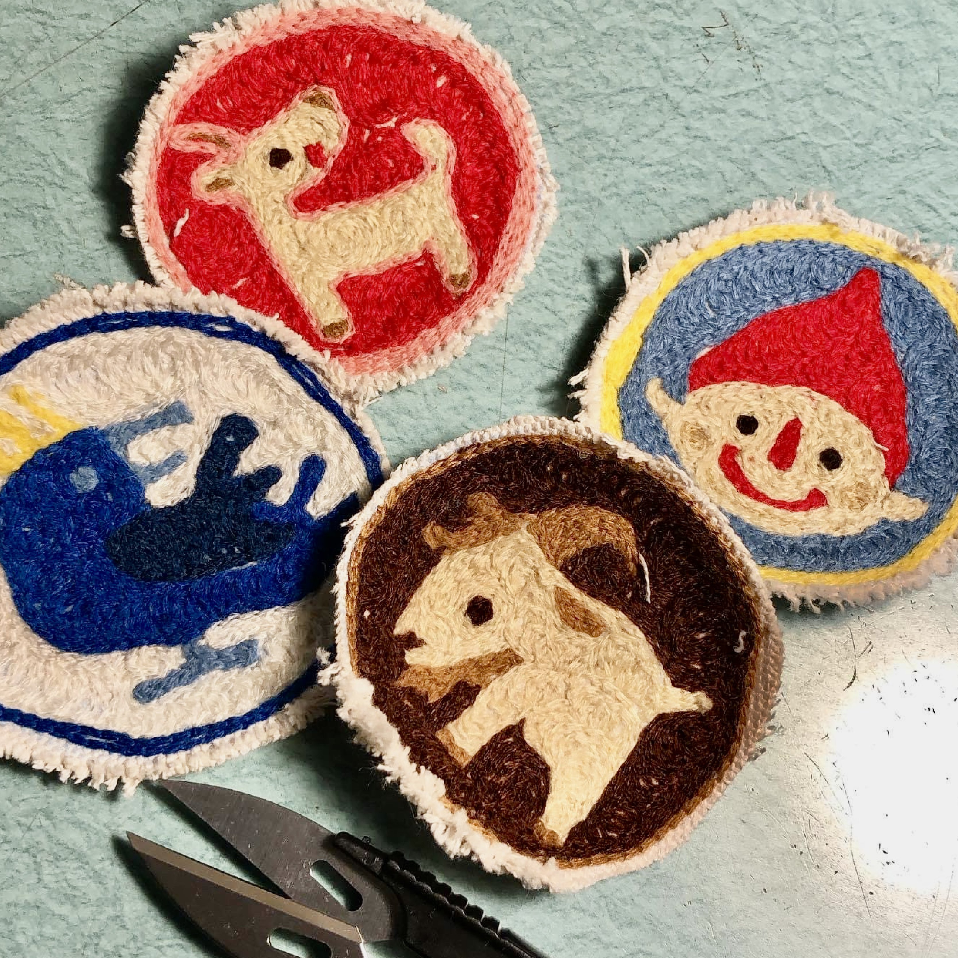 チェーンステッチ刺繍 ワッペン Sサイズ