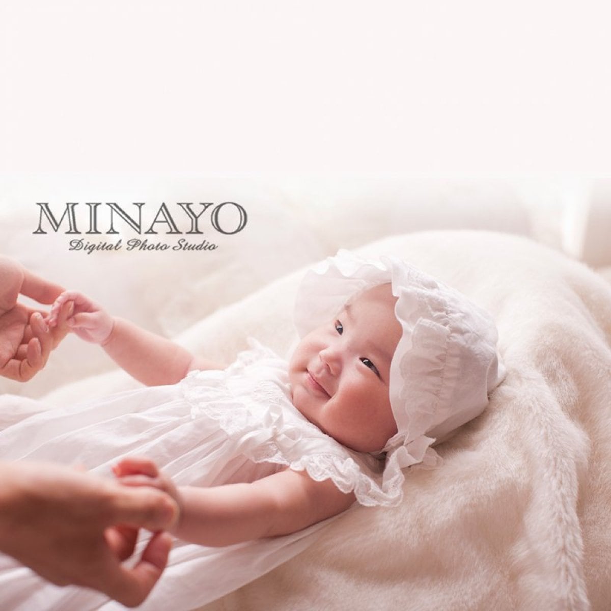 【 お祝い着「紅」レンタル付き！お宮参り・初宮参り・百日参り　きほん撮影料金 】2〜6ポーズ　