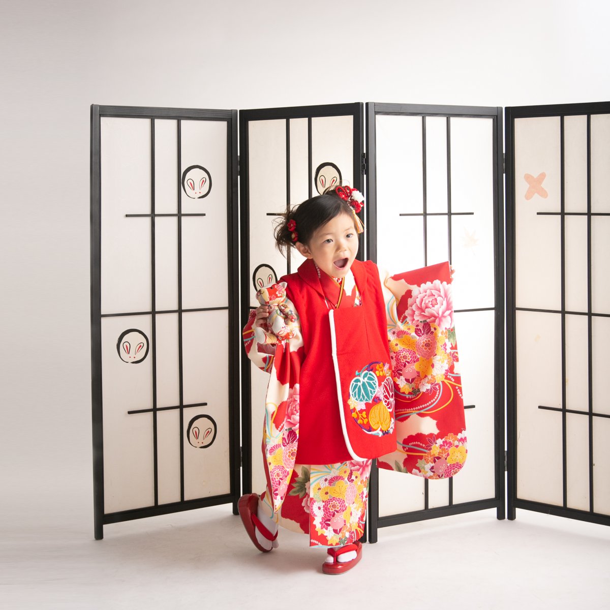 【 ドレスオプション付き！ミナヨの衣装レンタルあり！！スタジオ撮影のみプラン 】3歳向け・七五三記念撮影