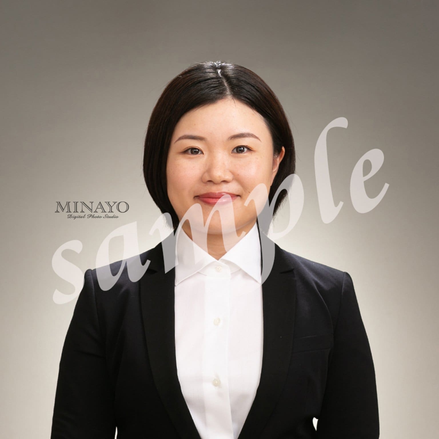 ミライコンパス対応可【 修整済み・デジタル データ】3×4cm　450×600px　就活・転職・受験用