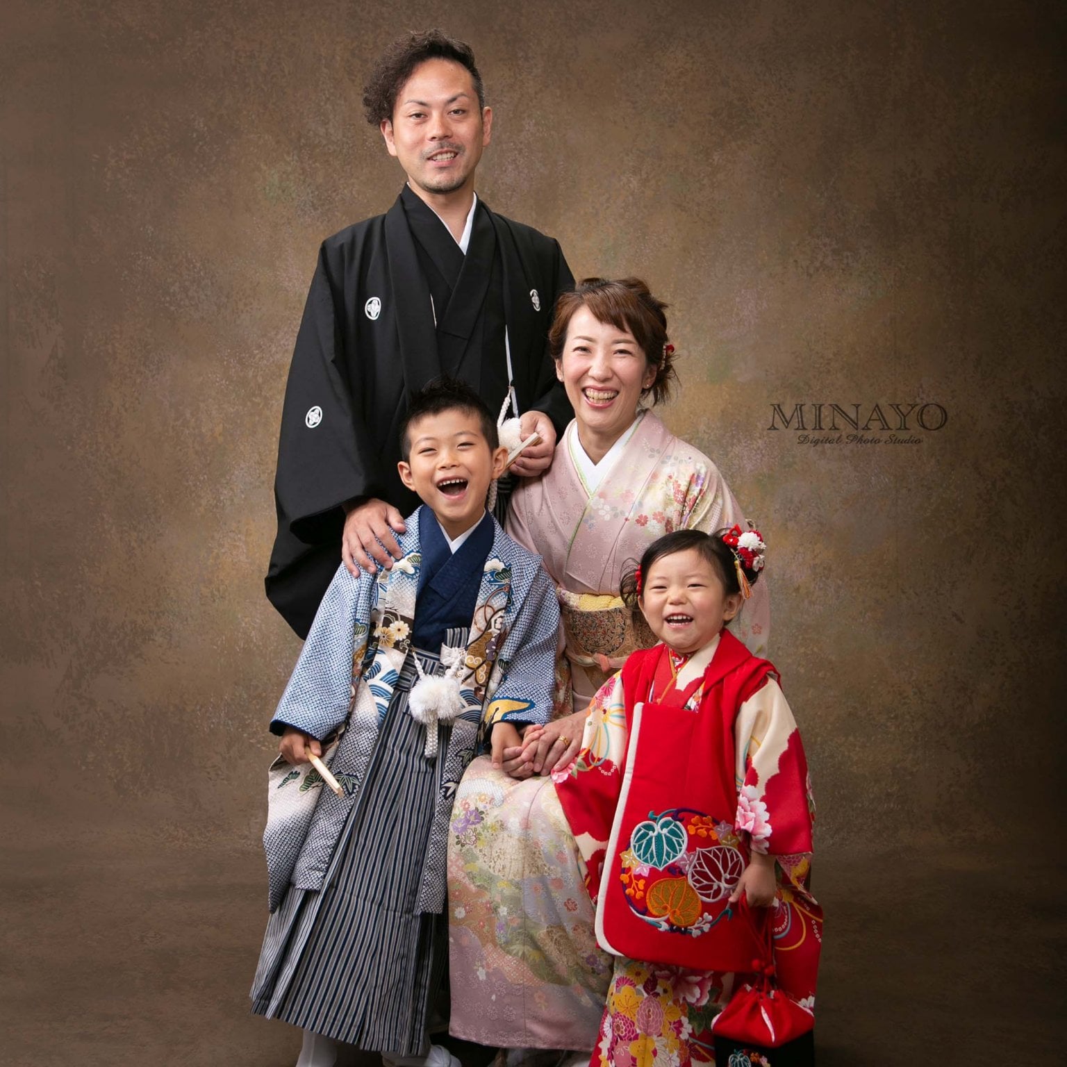 【 ミナヨの衣装レンタルで撮影も！おでかけも！まるっとプラン 】 3歳向け・七五三記念撮影