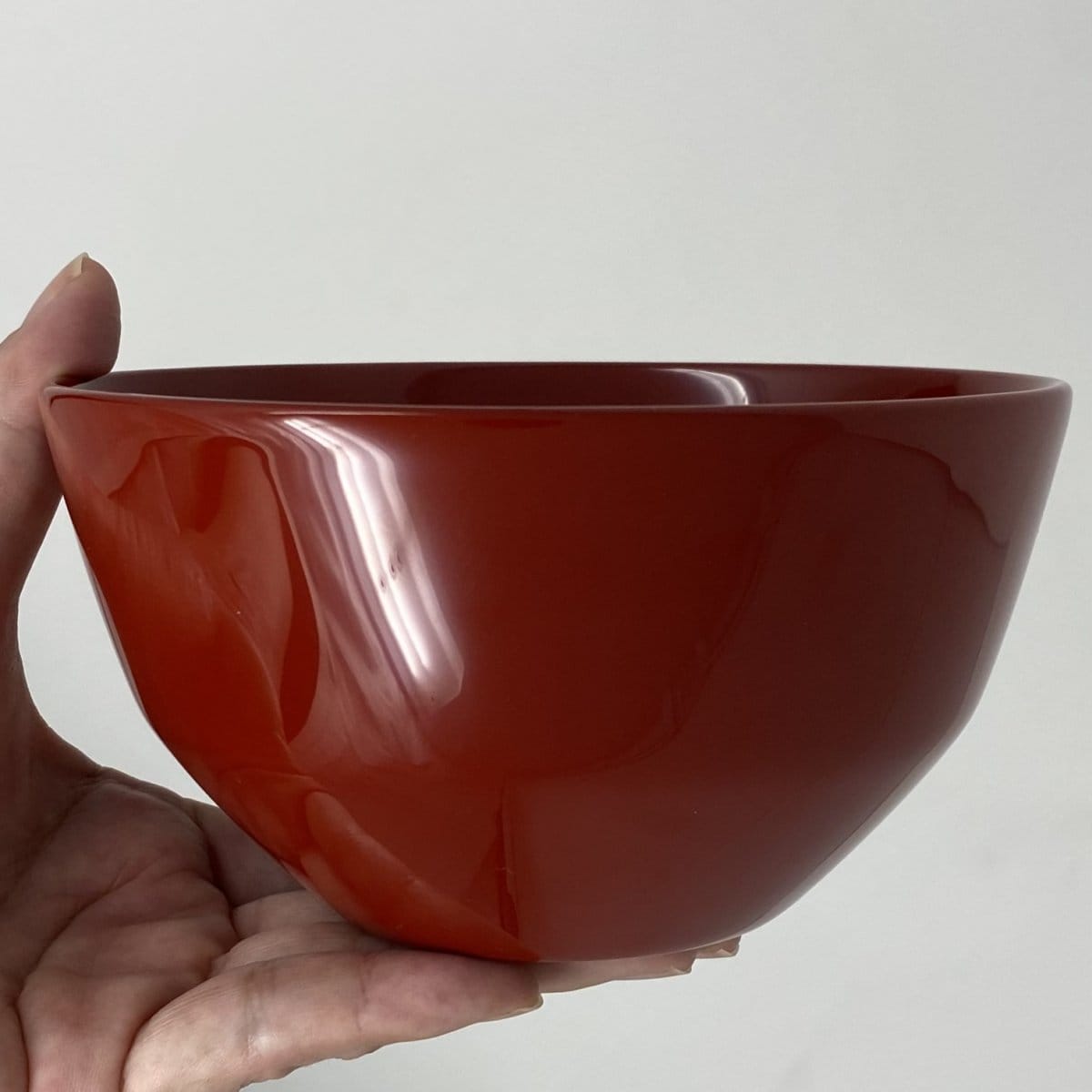 汁椀｜朱｜光沢艶あり【琉球うるしや】直径13.6×高さ7.4cm 重さ170g｜本漆、天然木