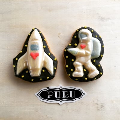 バレンタイン！【LOVE宇宙飛行士クッキー缶】