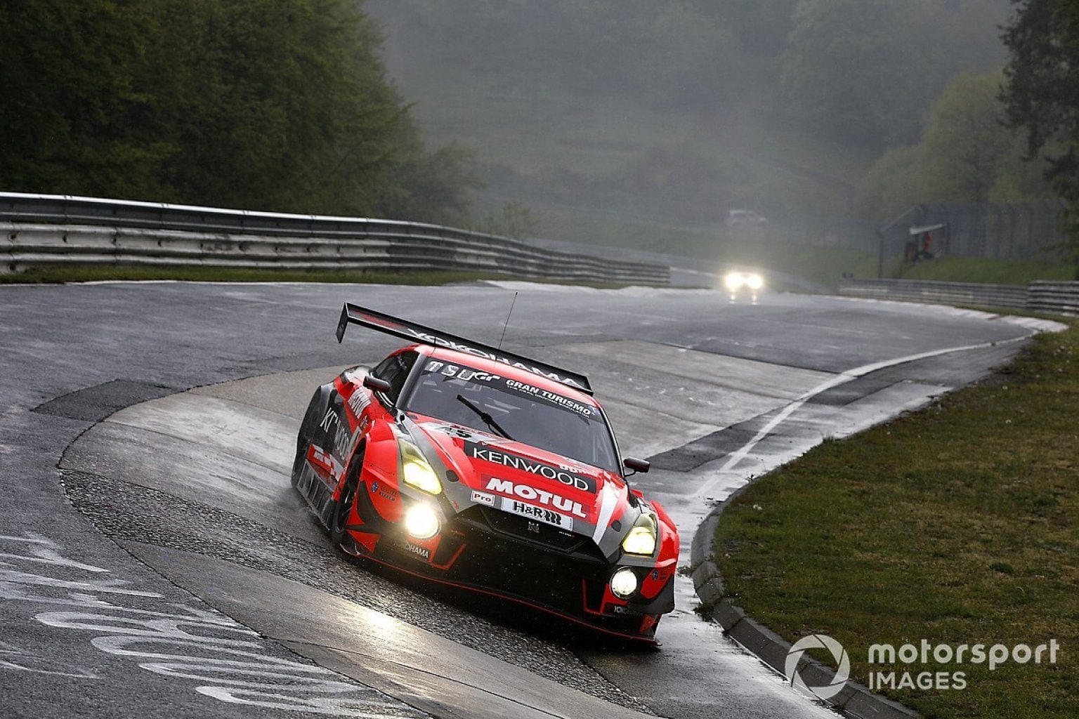 小原康二のドイツ・ニュルブルクリンク12時間耐久レースを応援しますチケット