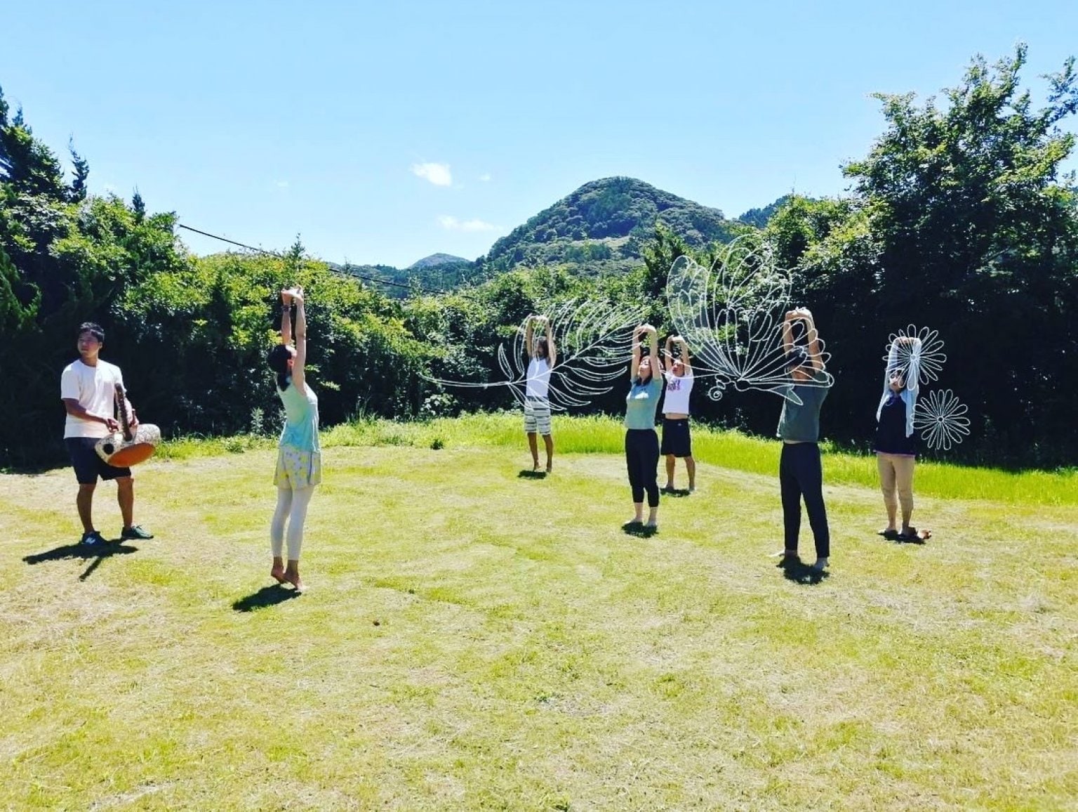 絶景•伊予ヶ岳の麓で生演奏ヨガ@HEGRI HUB vol.7