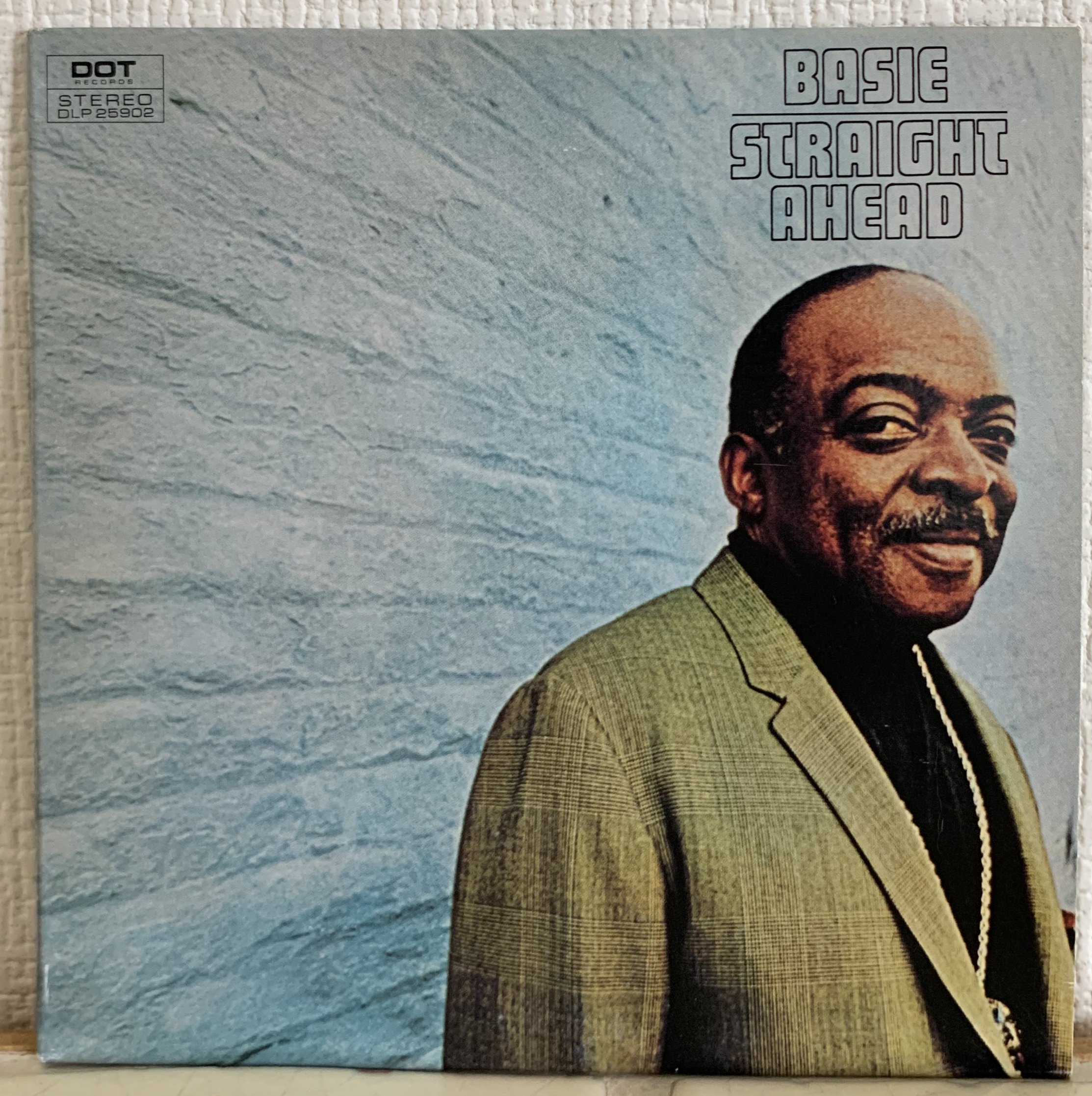 中古CD JAZZtk0003】COUNT BASIE AND HIS ORCHESTRA/STRAIGHT AHEAD