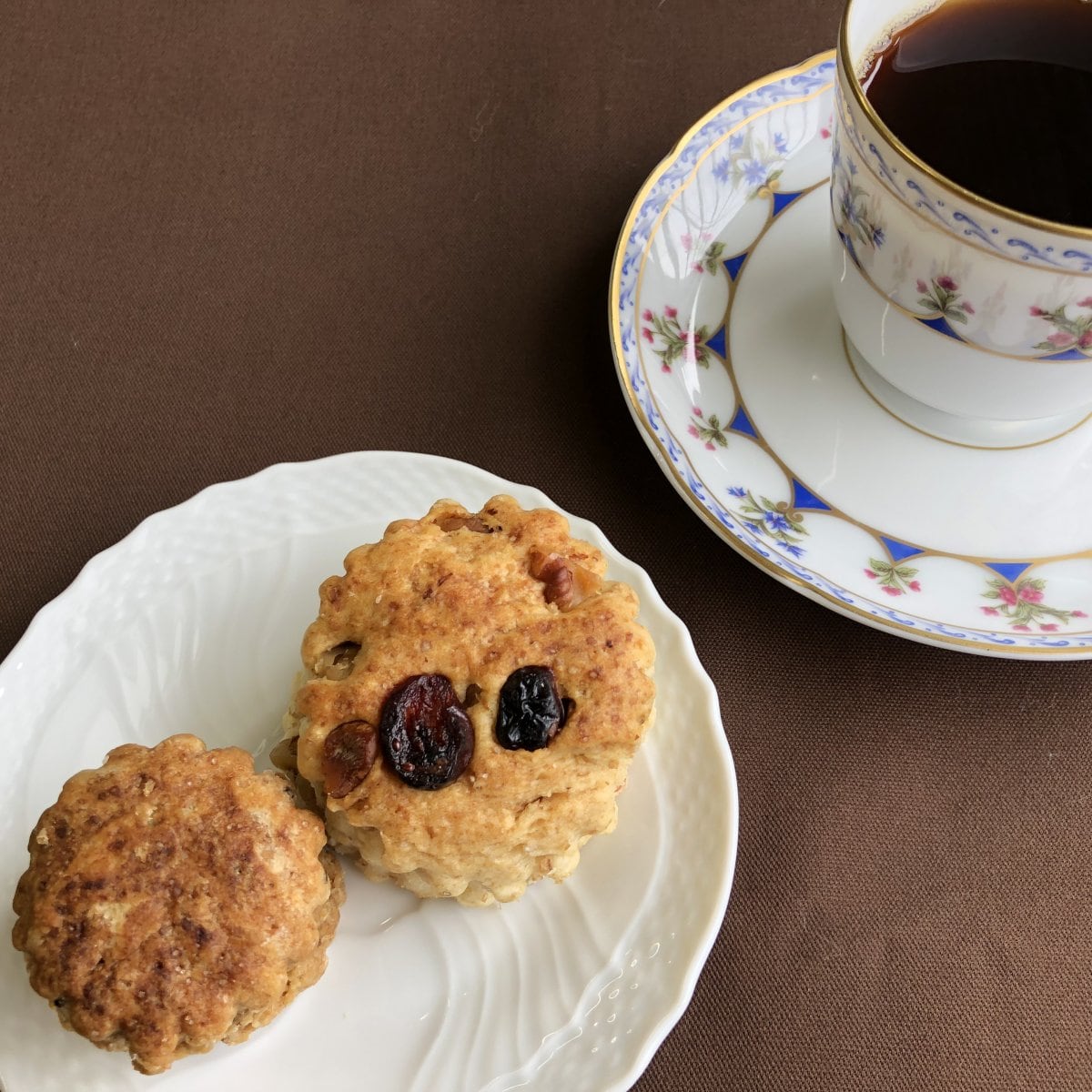 限定 20セット【京都一乗寺 焼菓子naosanのヴィーガンスコーンとKonakuriya Styleオーガニックカフェインレスインスタントコーヒー60g袋】心と体が喜ぶ本物の美味しさ