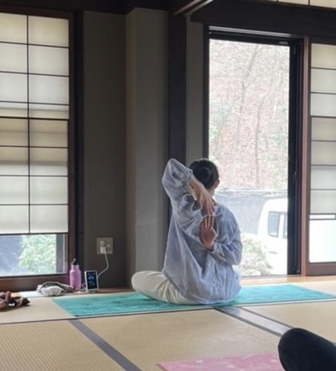芽衣子先生のヨガレッスン