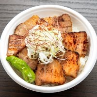 やわらかチャーシュー丼[テイクアウト] 店頭受け取り/現地払い限定/ご注文は前日までにお願いいたします