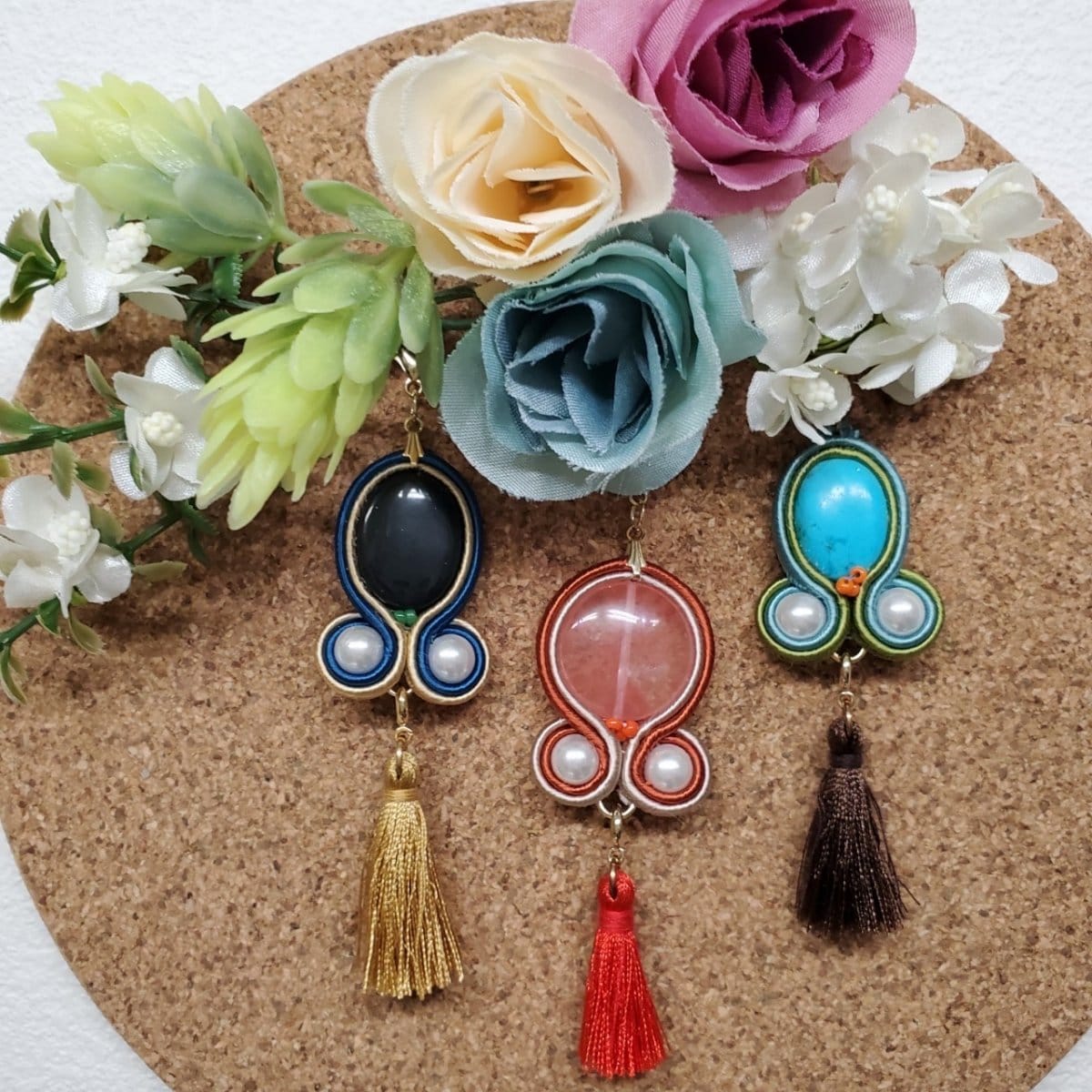 ソウタシエ ジュエリー【天然石キーチャーム】◇✼◇ヨーロッパ伝統刺繍◇✼◇