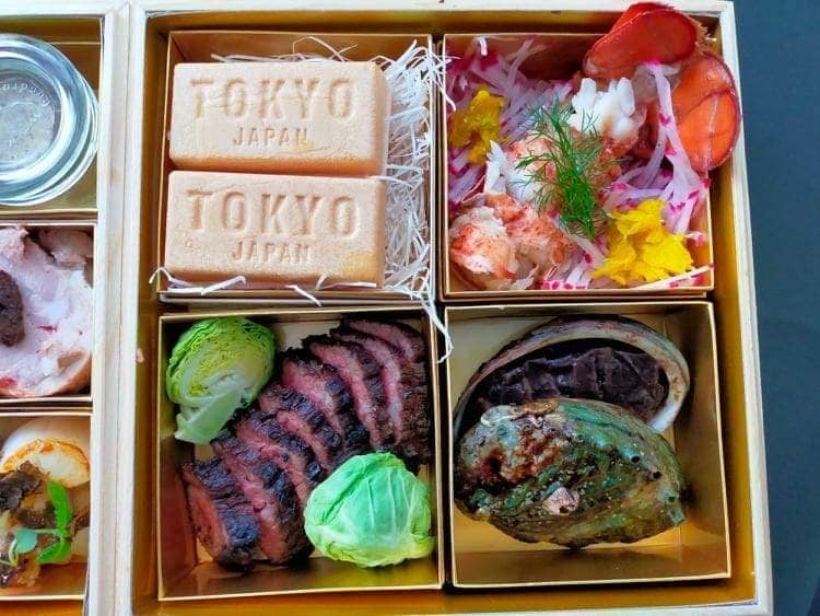 高級シャンパン付き トリュフまみれのフレンチ生おせち