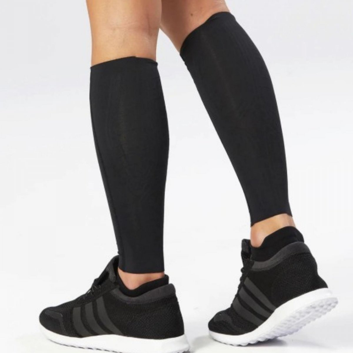 カーフガード【2XU】｜MCS コンプレッションカーフガード・UA3064B・BLK/GLD