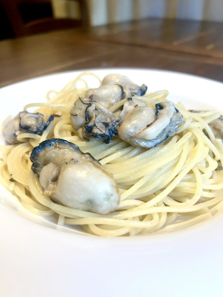 牡蛎のクリームソースパスタ