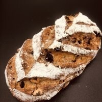 ノアレザン(くるみとラムレーズンをたっぷり練り込んだ田舎パン